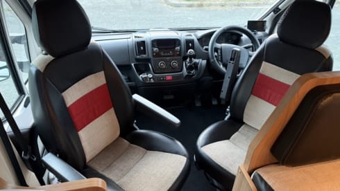 Alexander – 6 berth Bailey semi-integrated from 2016