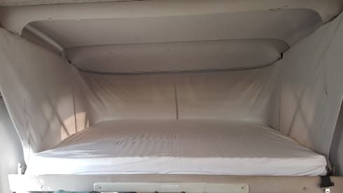 Cozy camper, fully equipped. With scooter carrier/bicycle carrier