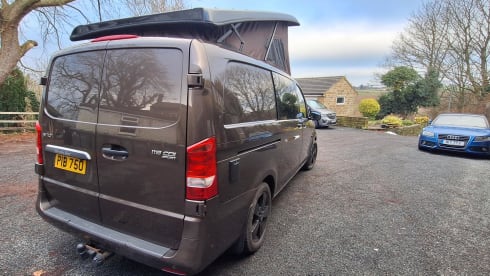 Danny Devito – 4 berth Mercedes-Benz campervan
