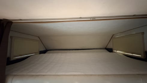 Motorcross / wegmotor  – Mercedes-Benz Alcove a 4 posti del 1987