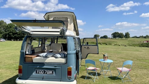 Bernard – Beautiful Campers 1972 VW Early Bay For Hire From Yorkshire