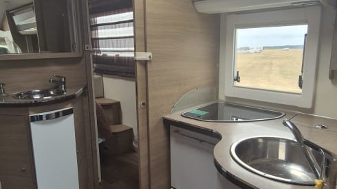 Elnag BARON – 5p Elnagh semi-integrated from 2026