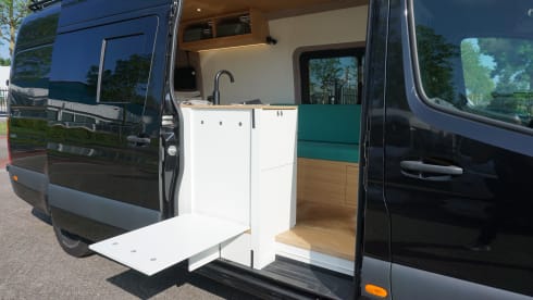 Mercedes-Benz Off Grid campervan 2019