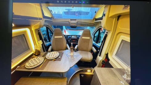 japie – Camper bus Globecar Summit 640 Pössl 2020