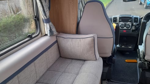 Happy Days – Wohnmobil mit 2 Schlafplätzen