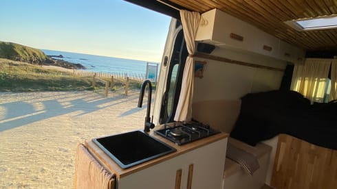 Unique, spacious campervan! (Available from mid-July!)