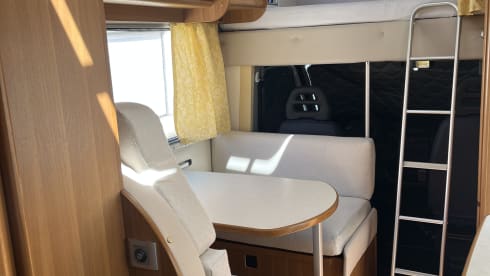 Rola – Neat and well maintained Autoroller camper