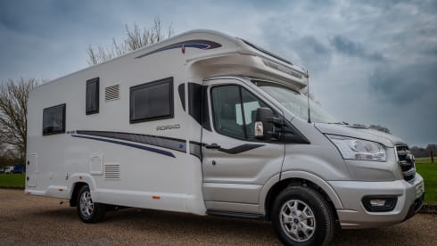 MH003 – (MH003) 2023 Luxury 6 berth Bailey Adamo 754 DL Automatic