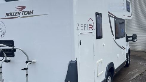 6 berth Roller Team Ford transit