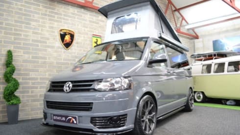 Luxury VW T5 Sportline Camper Van with 160w Solar Panel