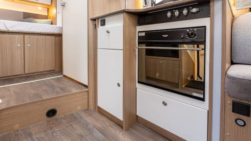 Carado T459 semi-integrated with queen-size bed from 2022