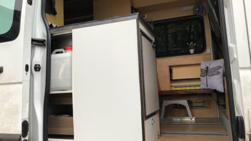 Trippel toe – Bus camper with 5 seats