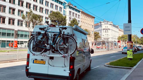 HÉÉRLIJKE Camper – YourAdventureFrom Fiat Ducato