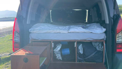 Pijota – Peugeot Partner Tepee Campervan