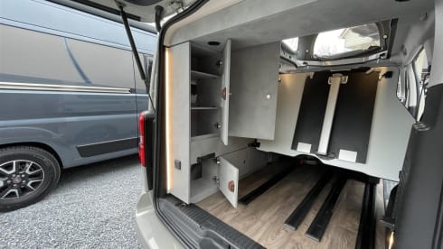 Camper Dethleffs per 4 persone, modello 2021
