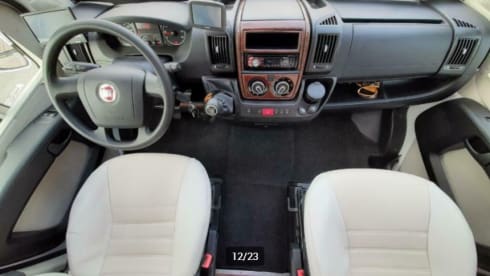 Complete 4 person family camper!