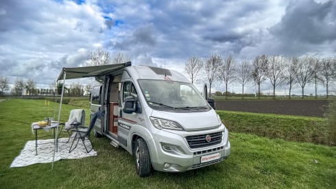 Cees – 2p Adria Mobil bus from 2017