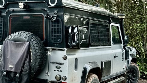 Silver Bullet Defender – 2p Land Rover bus from 2012