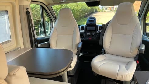 Frida  – Dreamer 55UP large campervan