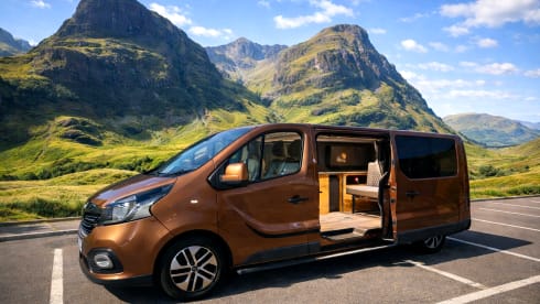 OTTO – Campervan Renault Trafic 2019 2 Berth 