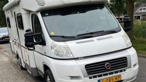6p Adria Mobil semi-integrata dal 2012