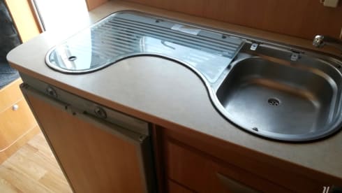 Wohnmobil 6 Plätze 6 Betten (4 Erwachsene 2 Kinder)