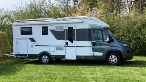 Luxury Adria camper with automatic transmission and air suspension!