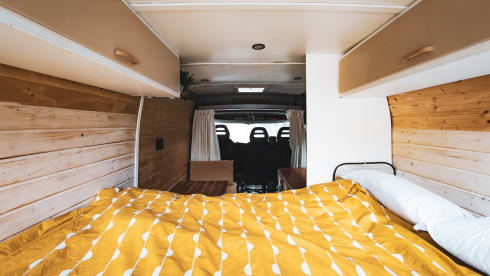 🚐 Discover our Off-Grid Peugeot Boxer Camper - Your Ticket to Freedom!