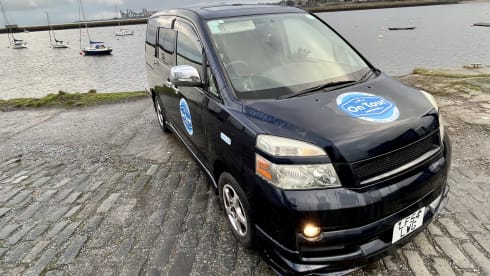 OSCAR – super cosy  - automatic campervan. price  includes insurance !