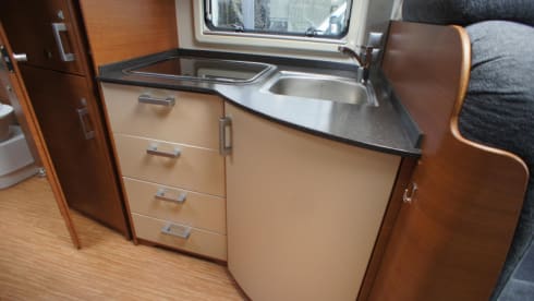 Linquenda – Very comfortable Knaus Semi-Integral