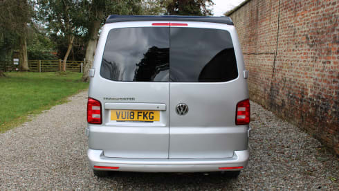 Bilbo – 4 berth Volkswagen campervan from 2018