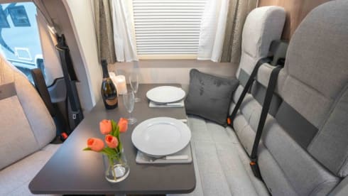 Swift Voyager 494 Auto a 4 posti letto