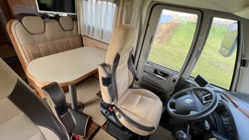 Guapo – 5p Hymer integrated from 2009