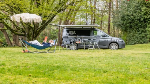 Becca – Economical bus camper from 2023