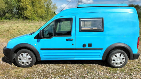Blue Zone – 2-seater Ford Connect campervan from 2009