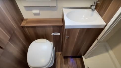 Piccolino – Travel comfortably and safely in a small camper.