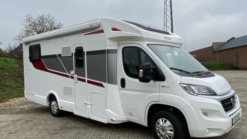 Schink – 5p Fiat semi-integrated uit 2021