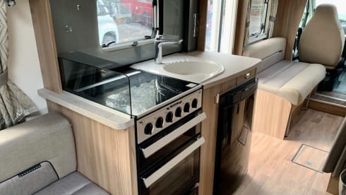 Luxury 6 Berth Swift Bessacarr Motorhome