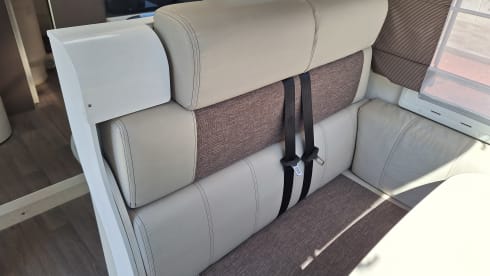 Heerlijk onderweg  – 4p Challenger semi-integrated from 2017