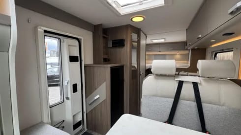 4p Carado semi-integrated uit 2024