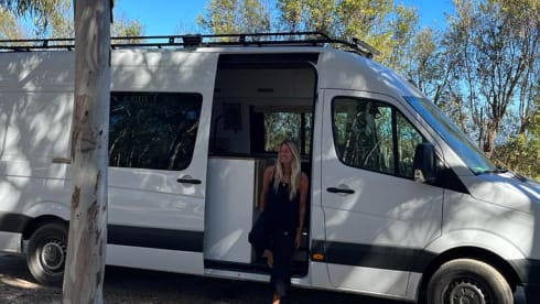 Unique, spacious campervan! (Available from mid-July!)