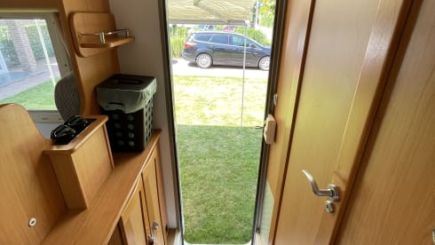 Visma Voiture – Cozy camper with bunk bed
