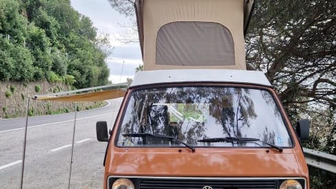 Yesweekend – Van by Domenico