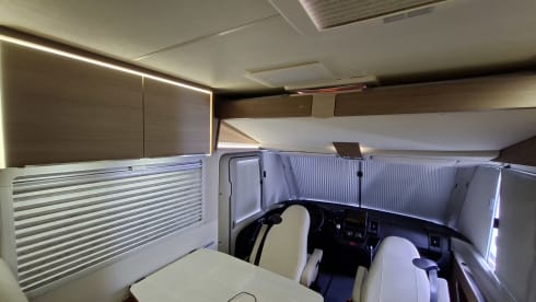 4-person Bürstner Viseo i690G integrated motorhome from 2014
