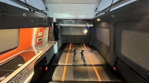 Crawley Cruiser – 4 berth Volkswagen campervan from 2018