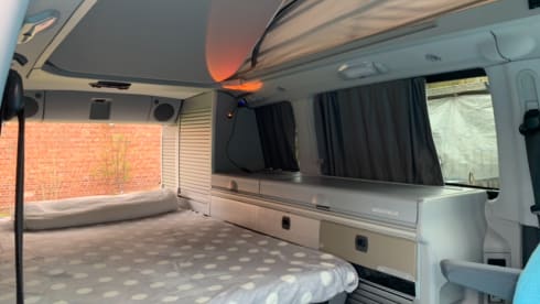 MP VAN – 4p Mercedes-Benz campervan from 2011