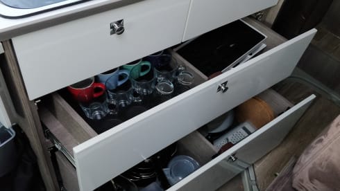 Luxury Pössl bus camper 640 with length beds