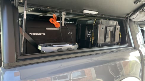 Bluey – 4p Ford Raptor rooftop from 2020