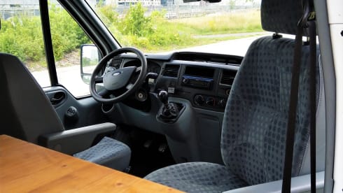 Arthur – takes you smoothly to any adventure - Ford Transit