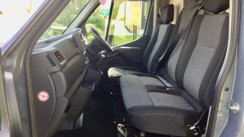 Shadow – Stylish 2 Berth Campervan 2022